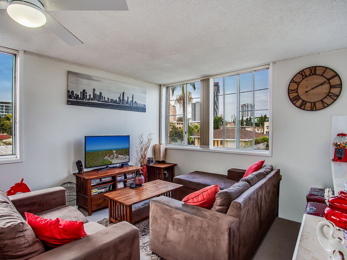 2 bedrooms Apartment / Unit / Flat in 1/7 Havana Key BROADBEACH WATERS QLD, 4218