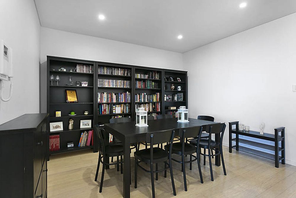 110 22 32 Gladstone Avenue Wollongong Nsw 2500