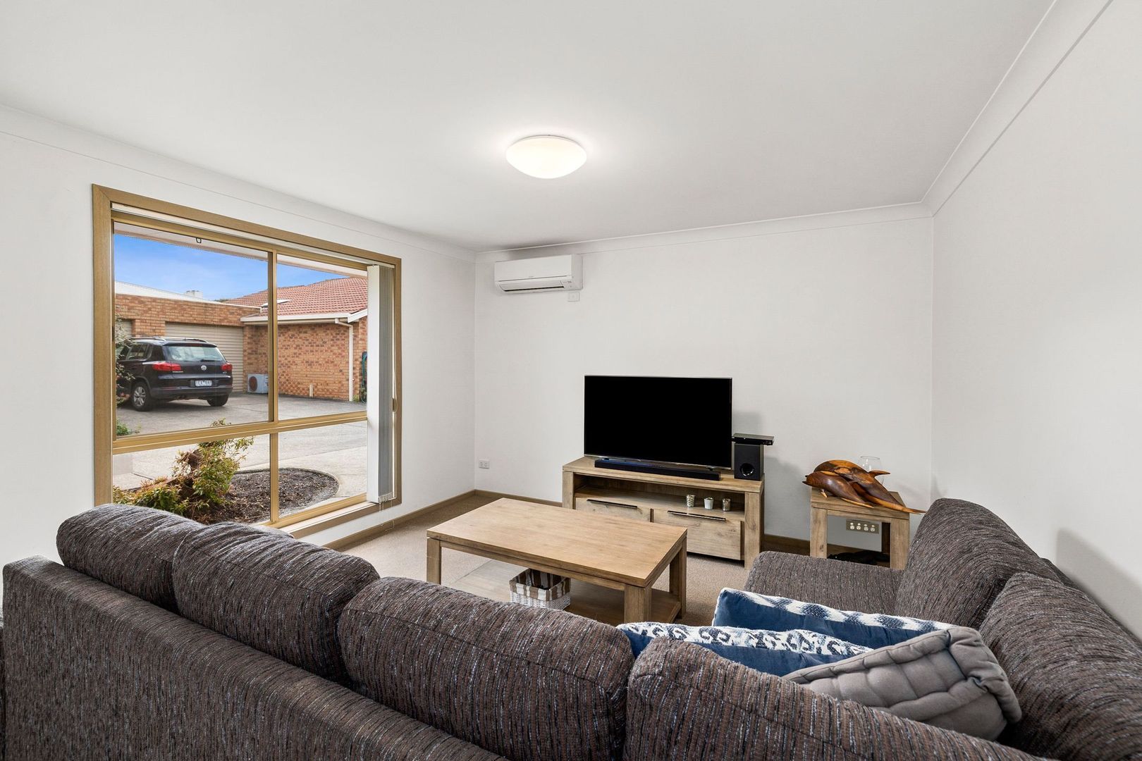 2/7 Charles Lane, Torquay VIC 3228, Image 2