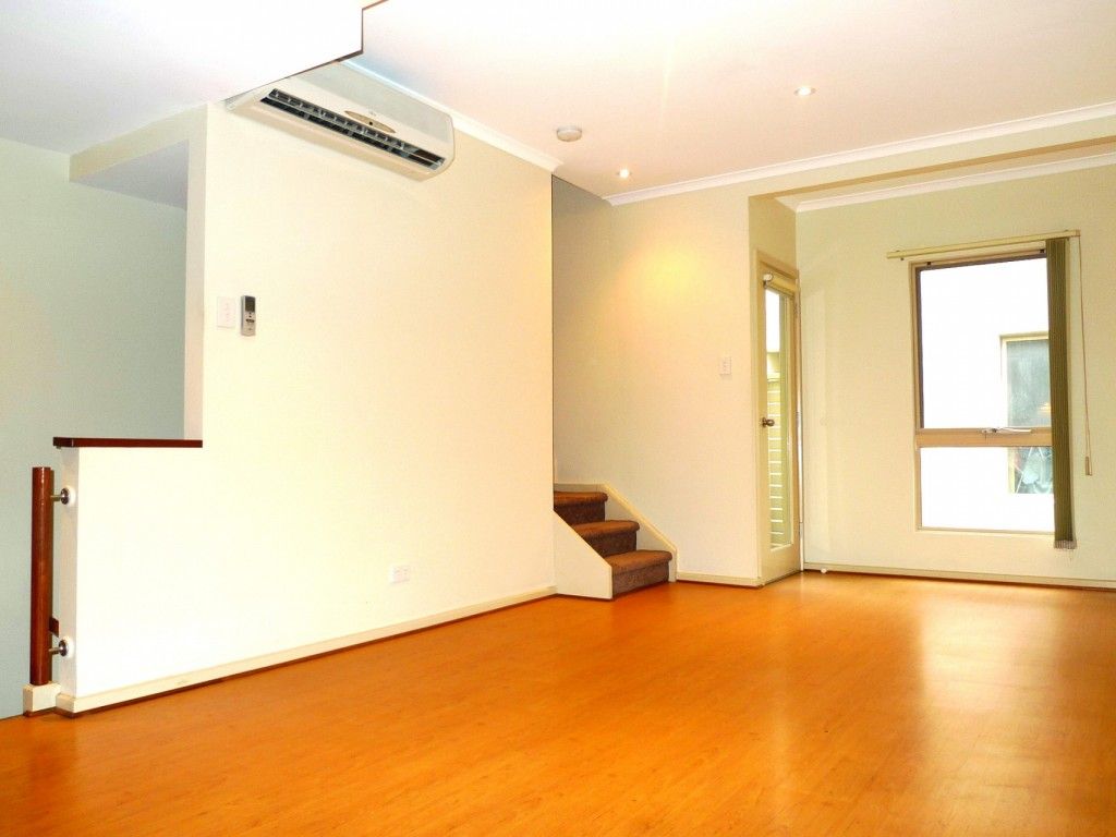 2 bedrooms Townhouse in 7/132 Gray Street ADELAIDE SA, 5000