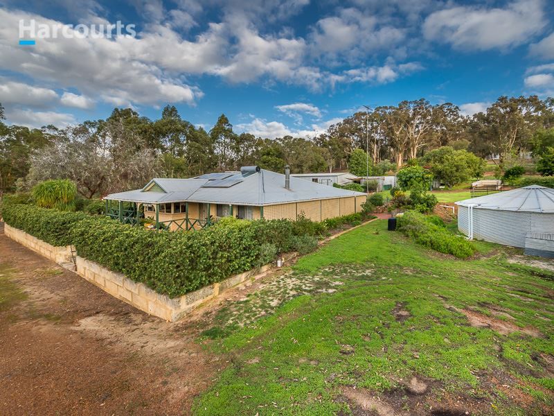 164 Meadowbrook Ramble, Bullsbrook WA 6084, Image 2