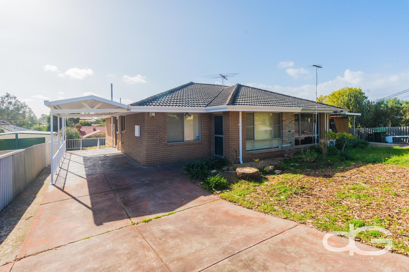 3 bedrooms Duplex in 14A Claygate Road HAMILTON HILL WA, 6163