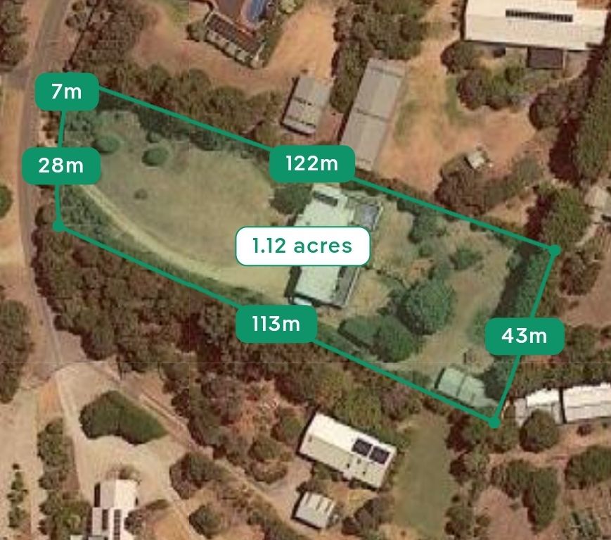 4 bedrooms House in 16 Leah Place RYE VIC, 3941