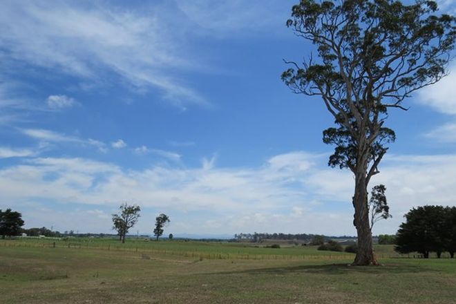 Picture of 16 Calverts Road, HILLSIDE VIC 3875