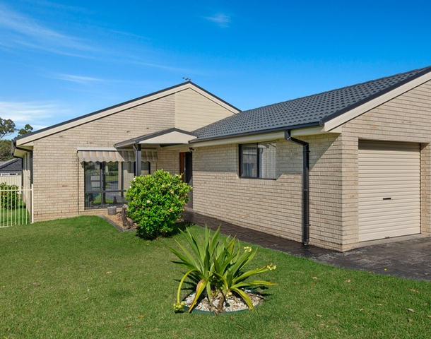 11 Turvey Crescent, St Georges Basin NSW 2540