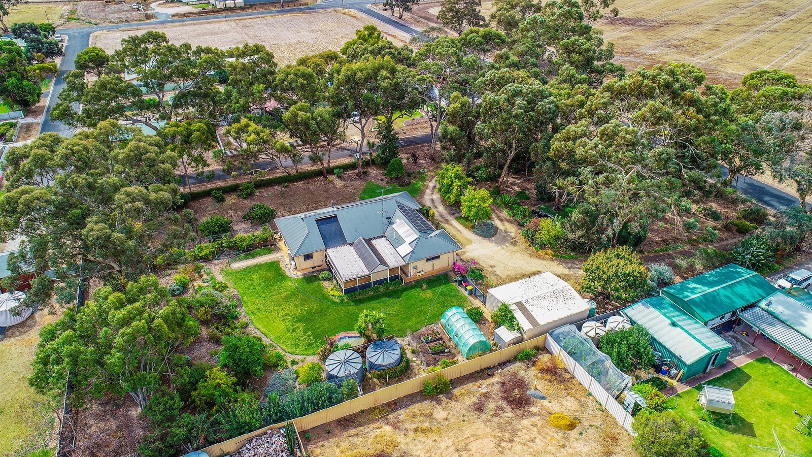 37 Creecoona Terrace, Bordertown SA 5268, Image 2