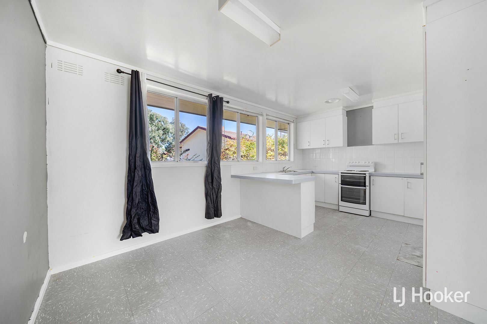 23 Kinsella Street, Higgins ACT 2615, Image 2