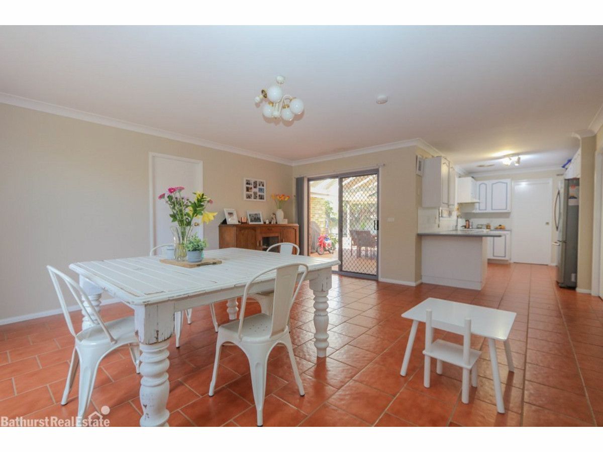 28 Landseer Street, Raglan NSW 2795, Image 2