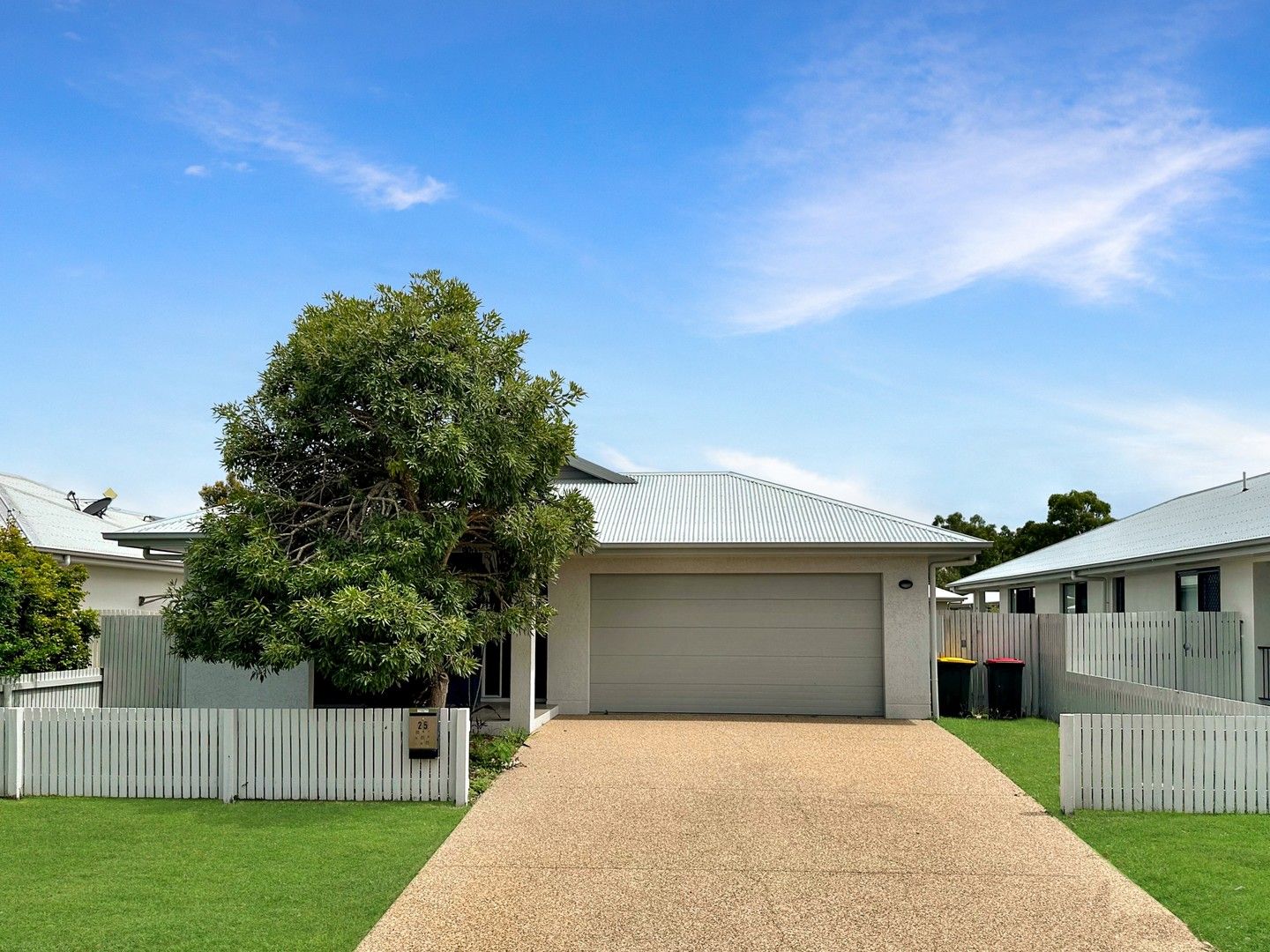 4 bedrooms House in  SHAW QLD, 4818