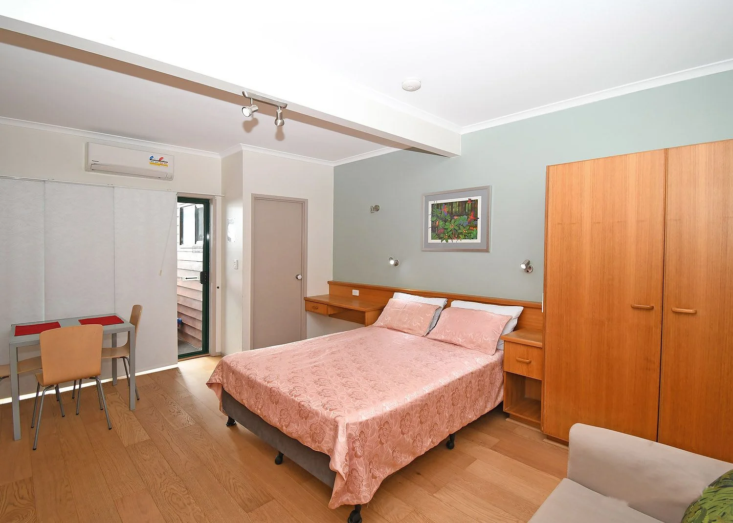 Additional image 6 of 8/651 Esplanade, Urangan QLD 4655