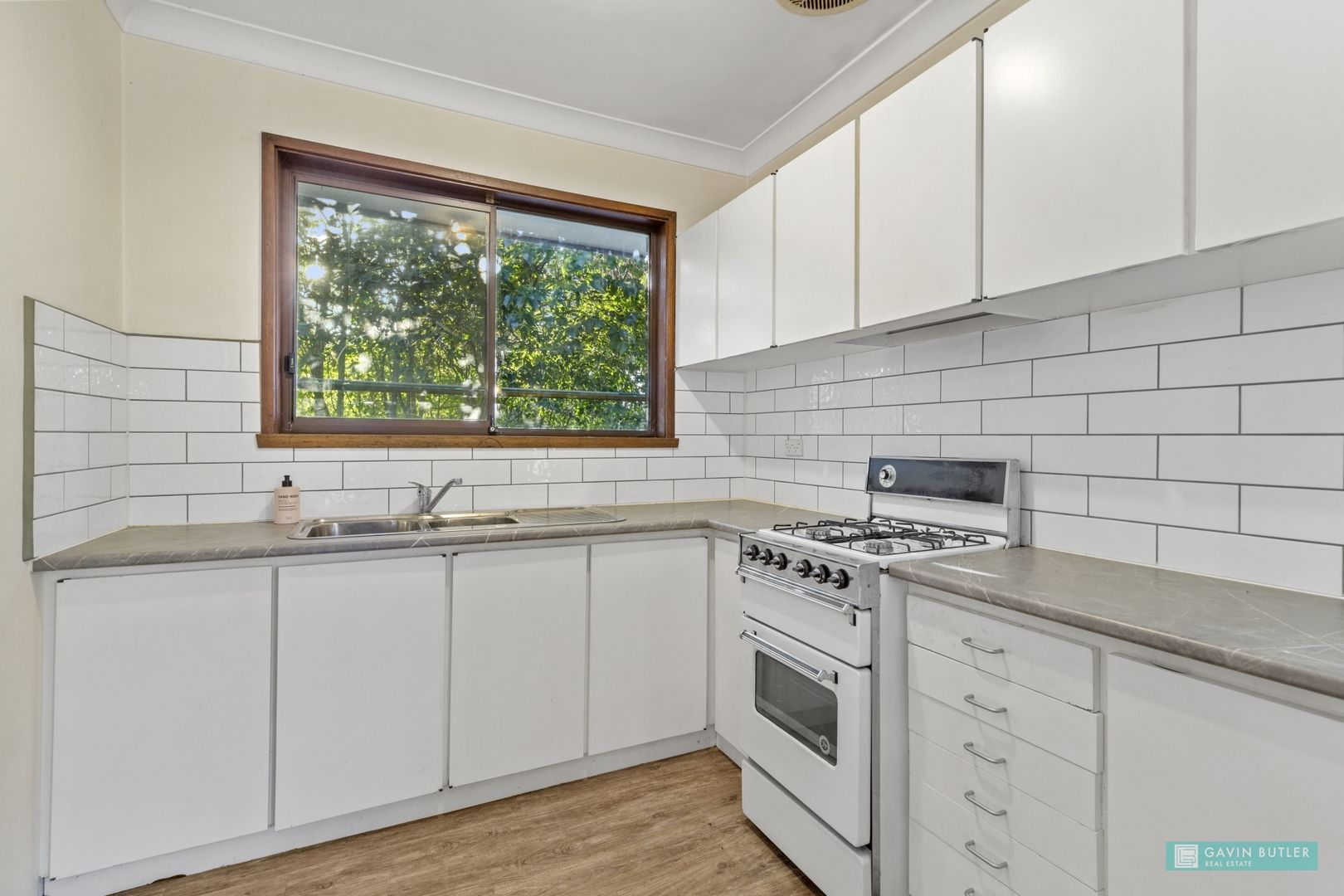 Unit 3/112 Condon St, Kennington VIC 3550, Image 2