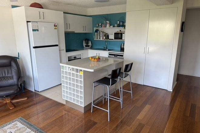 7/276 The Esplanade, BURLEIGH HEADS QLD 4220 - Image 3