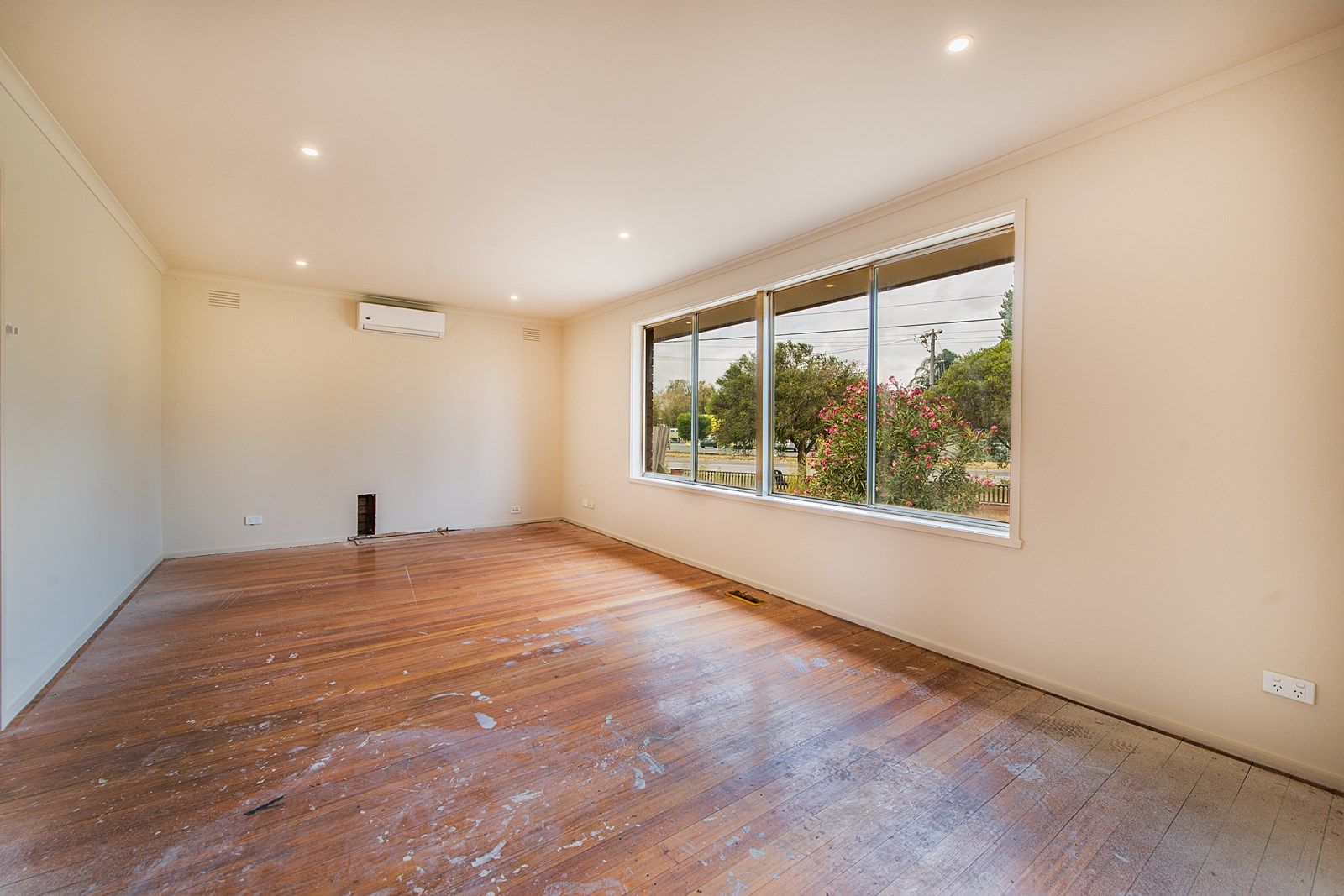 5 Warsaw Court, Clarinda VIC 3169, Image 2