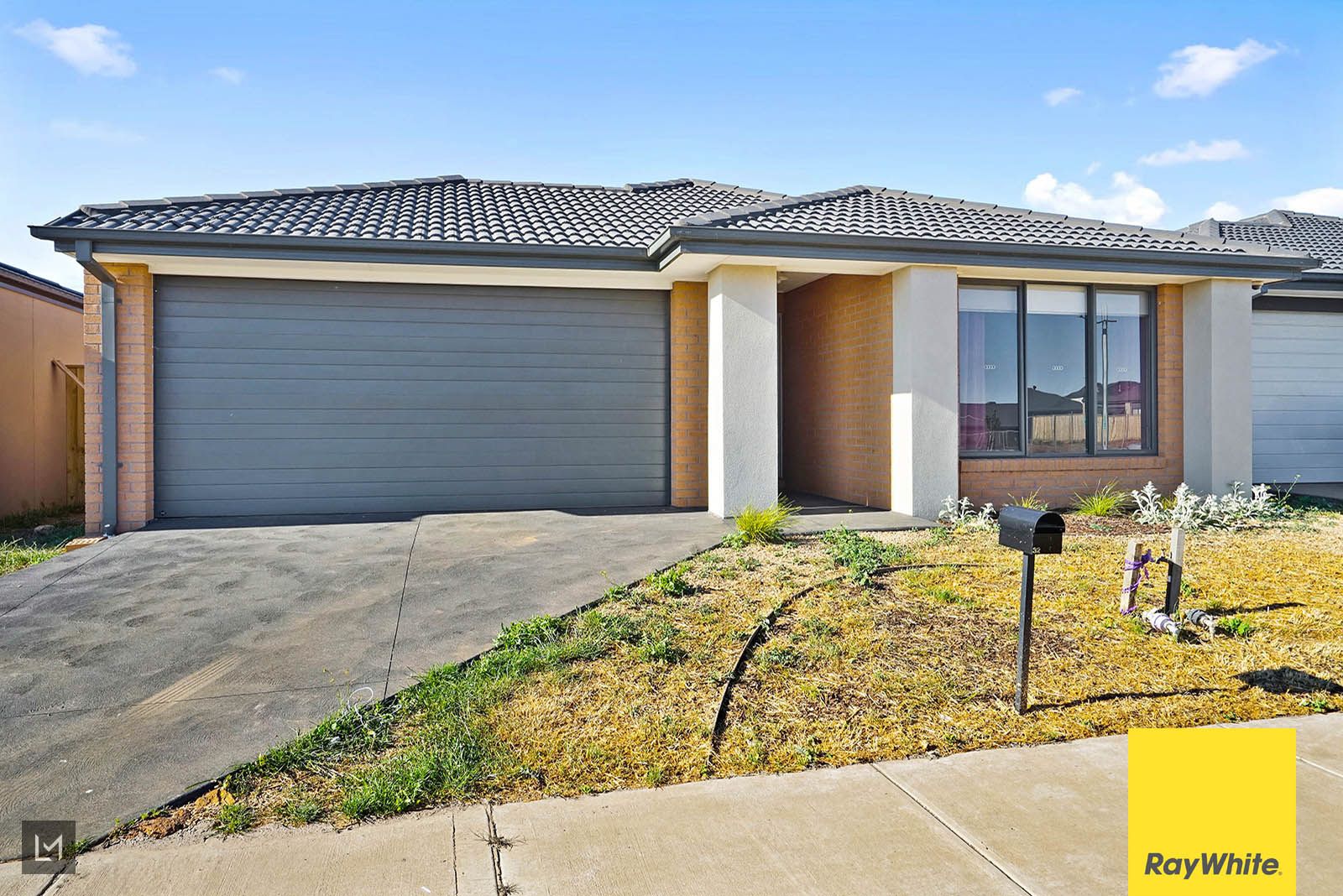 4 bedrooms House in 32 Maven Way TARNEIT VIC, 3029