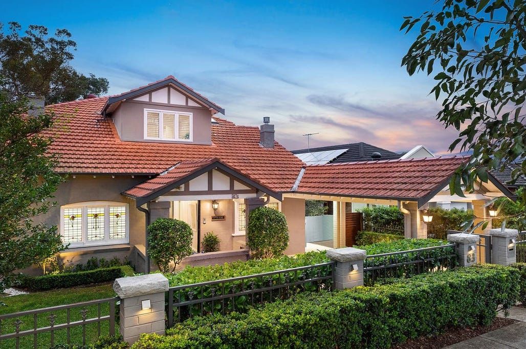 5 bedrooms House in 83 Warrane Road NORTH WILLOUGHBY NSW, 2068