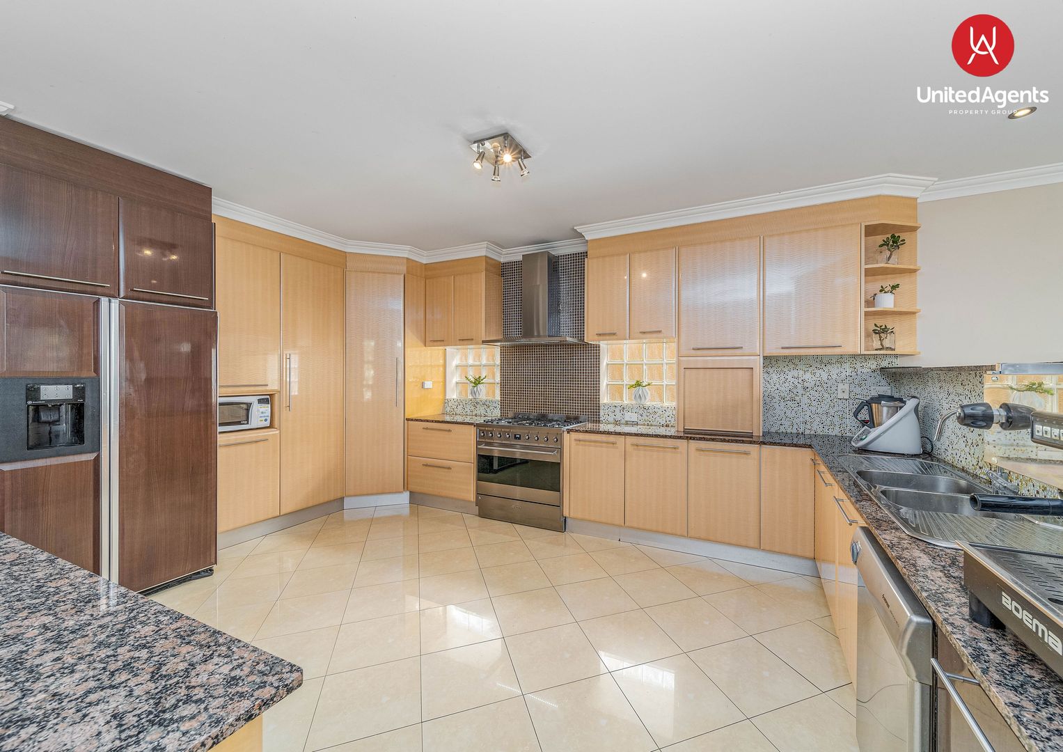 8 Ormiston Avenue, West Hoxton NSW 2171, Image 1