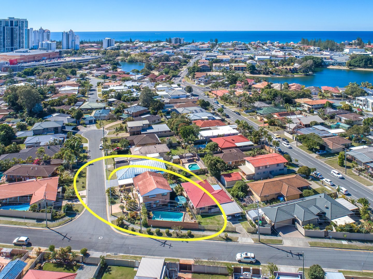 1 Chianti Avenue, Mermaid Waters QLD 4218, Image 1