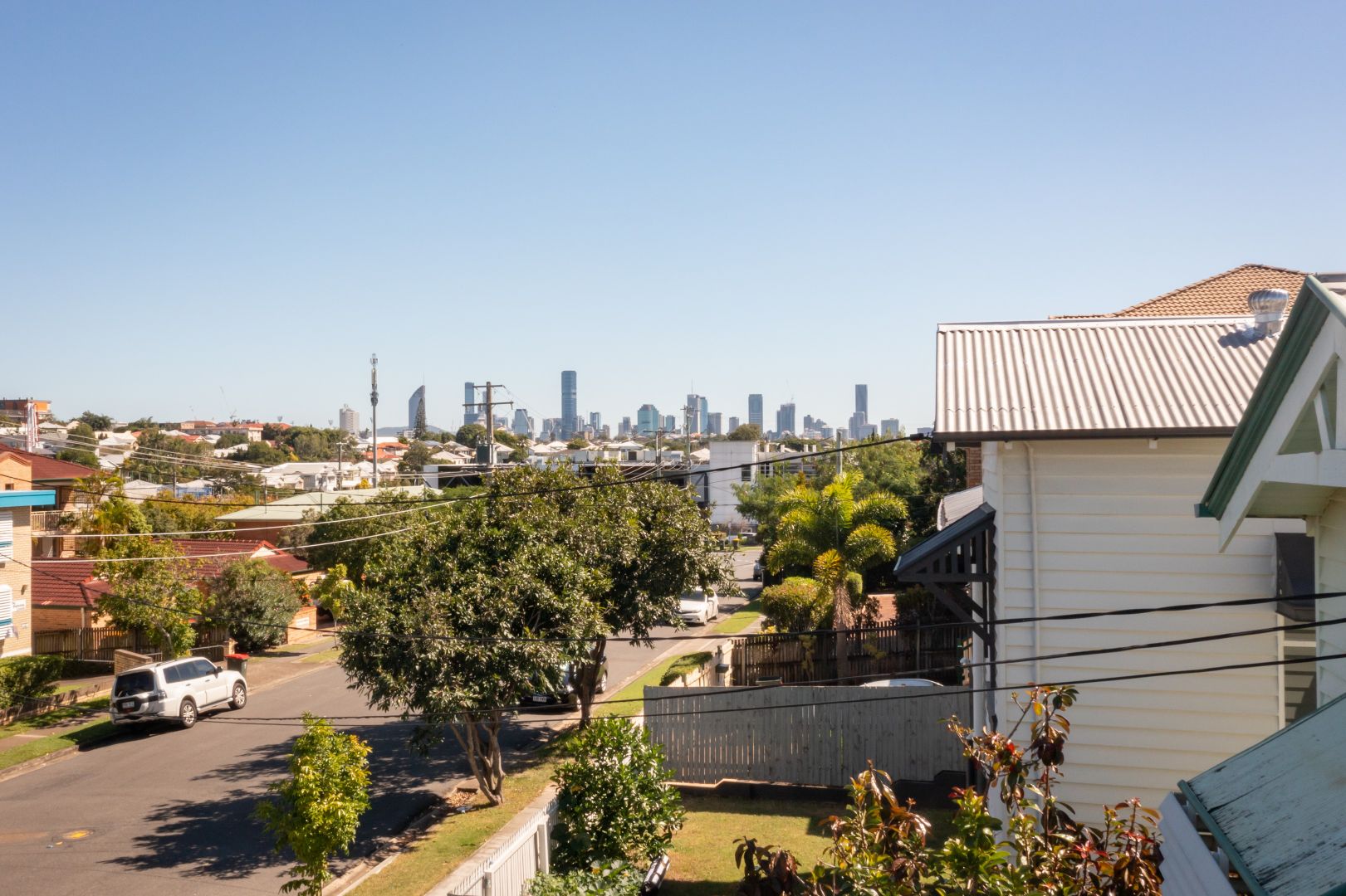 16 Macaulay Street, Coorparoo QLD 4151, Image 2