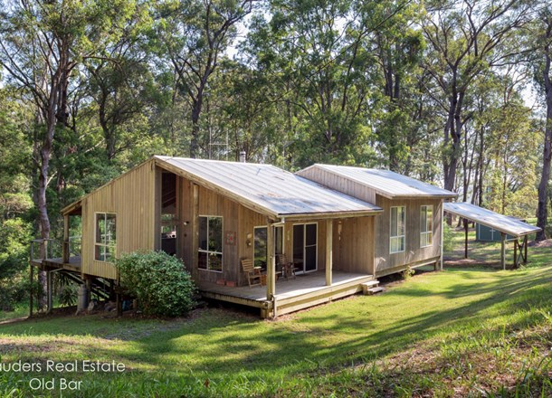 24 Rainforest Drive, Mitchells Island NSW 2430