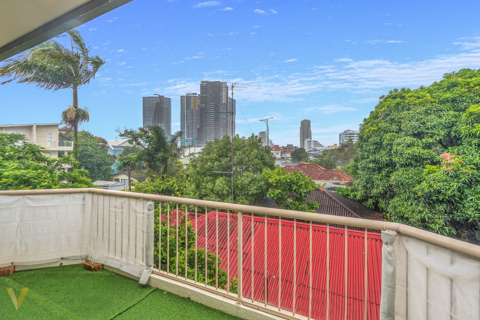 7/25 Lather Street, Southport QLD 4215, Image 2