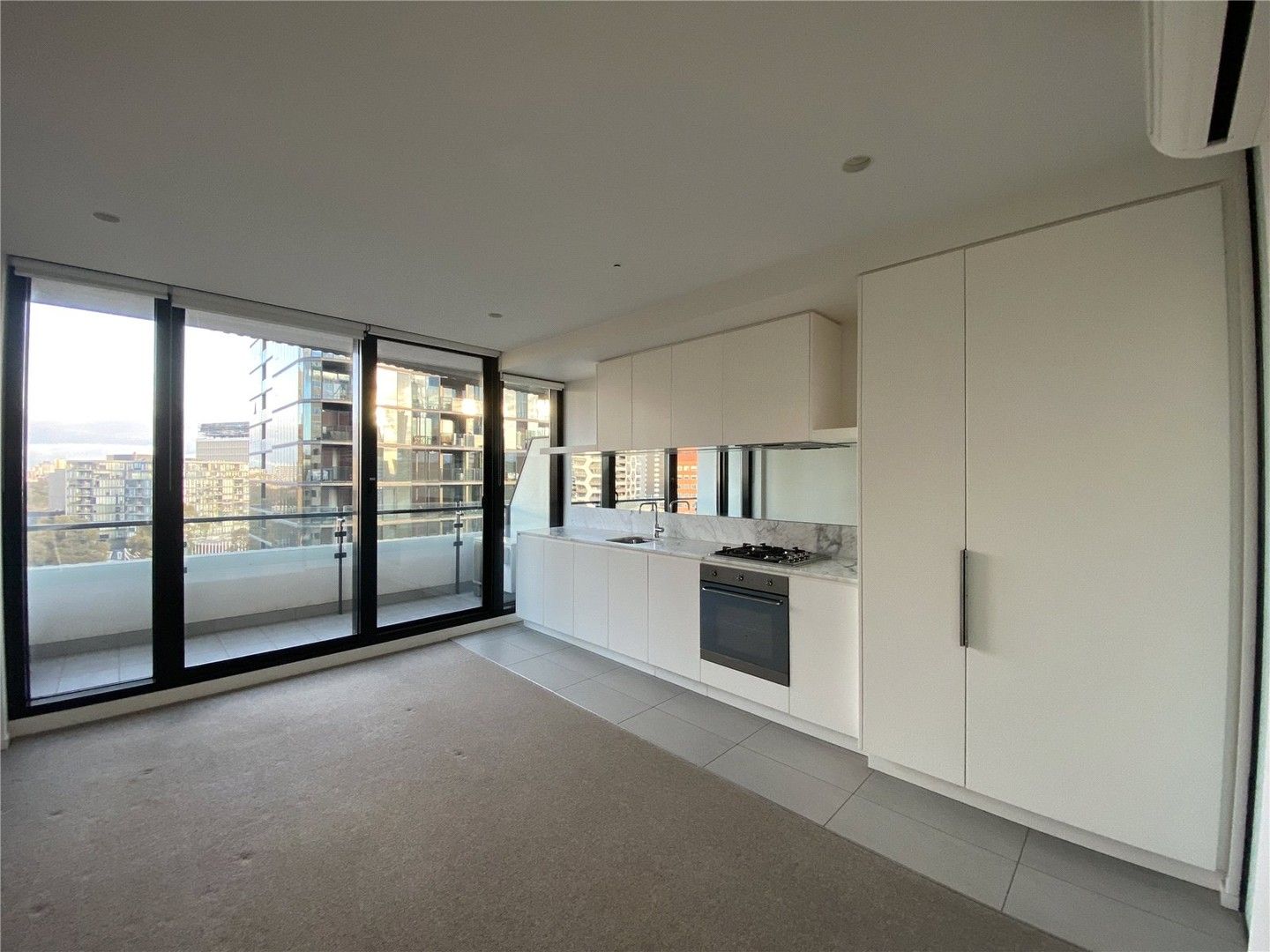 1214/52 Park Street, South Melbourne VIC 3205, Image 0