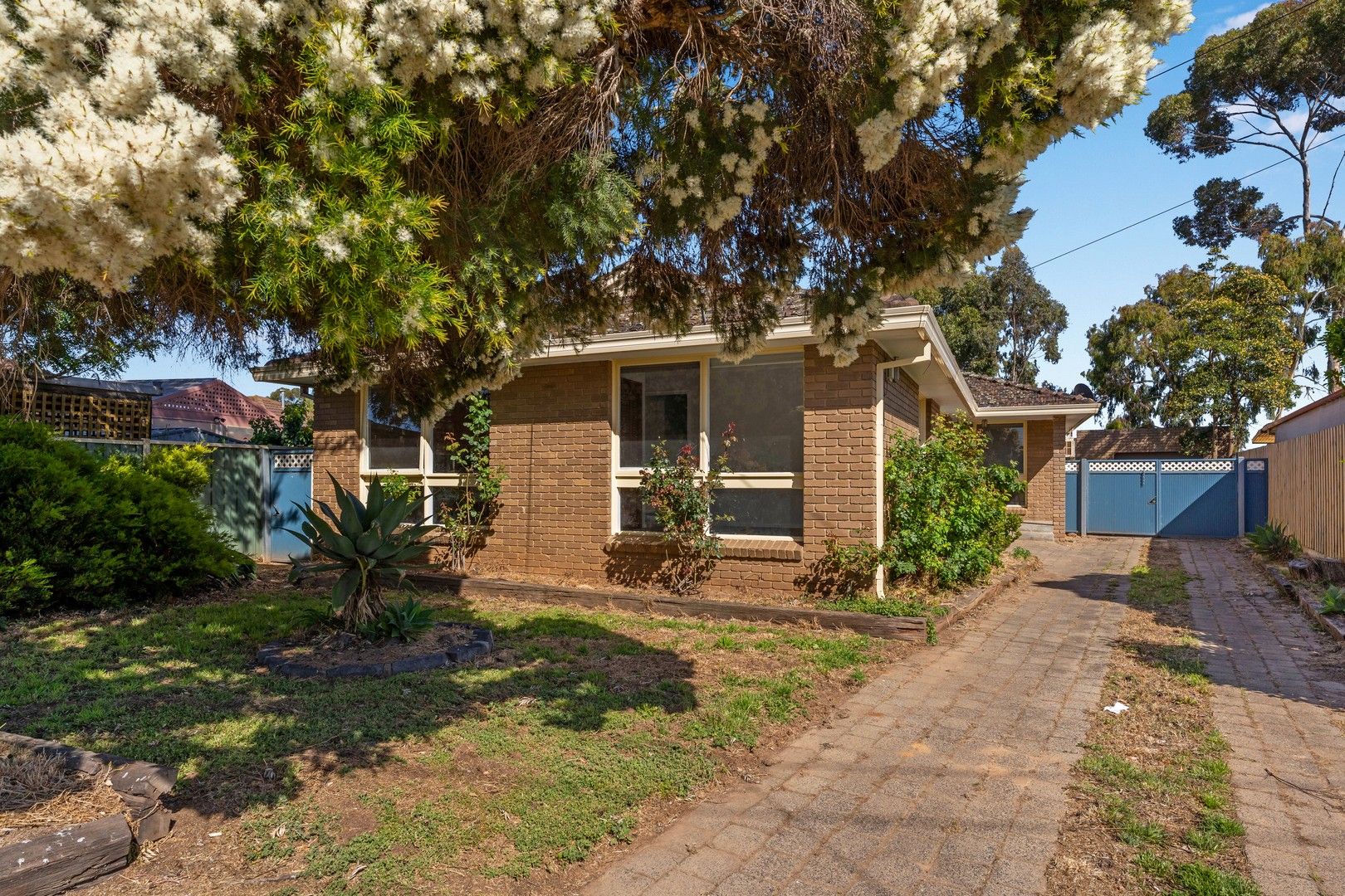 4 bedrooms House in 2 Eldan Drive WERRIBEE VIC, 3030
