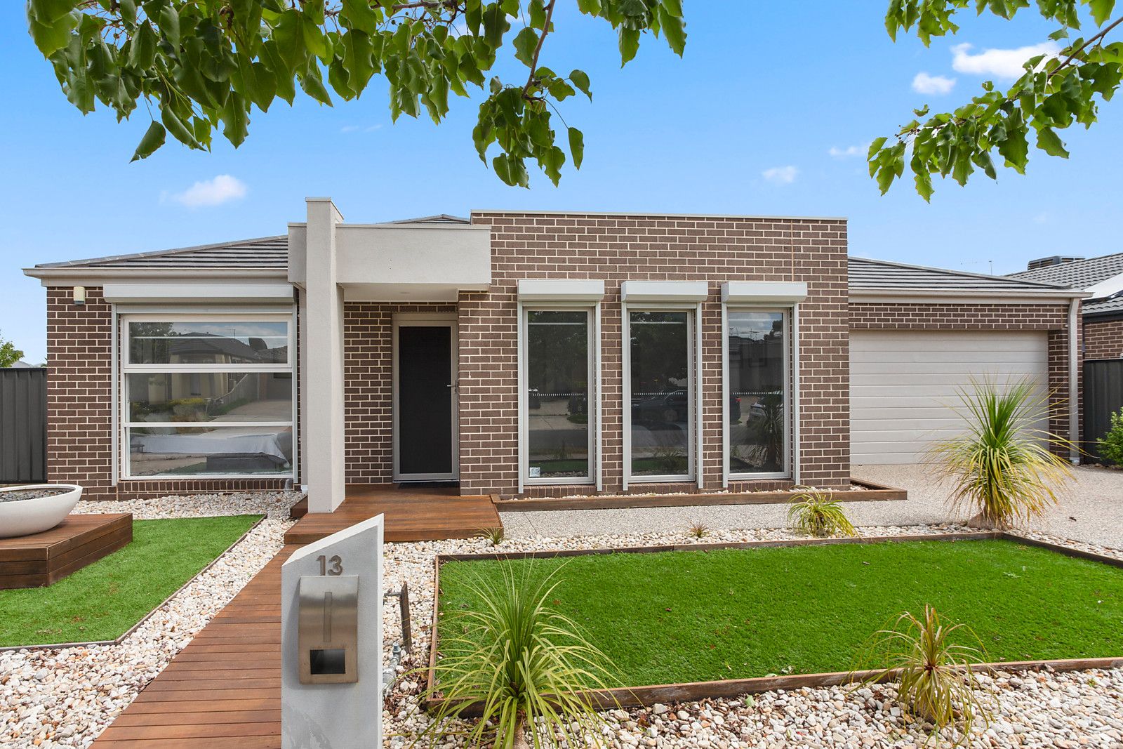 13 Sunningdale Drive, Hillside VIC 3037, Image 0