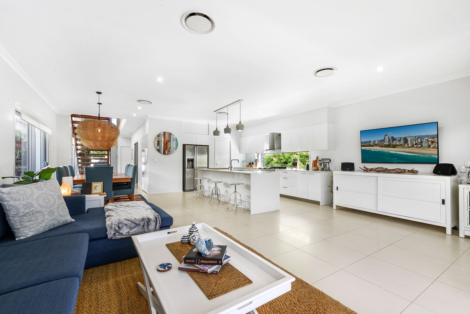 31 Cronulla Avenue, Mermaid Beach QLD 4218, Image 2