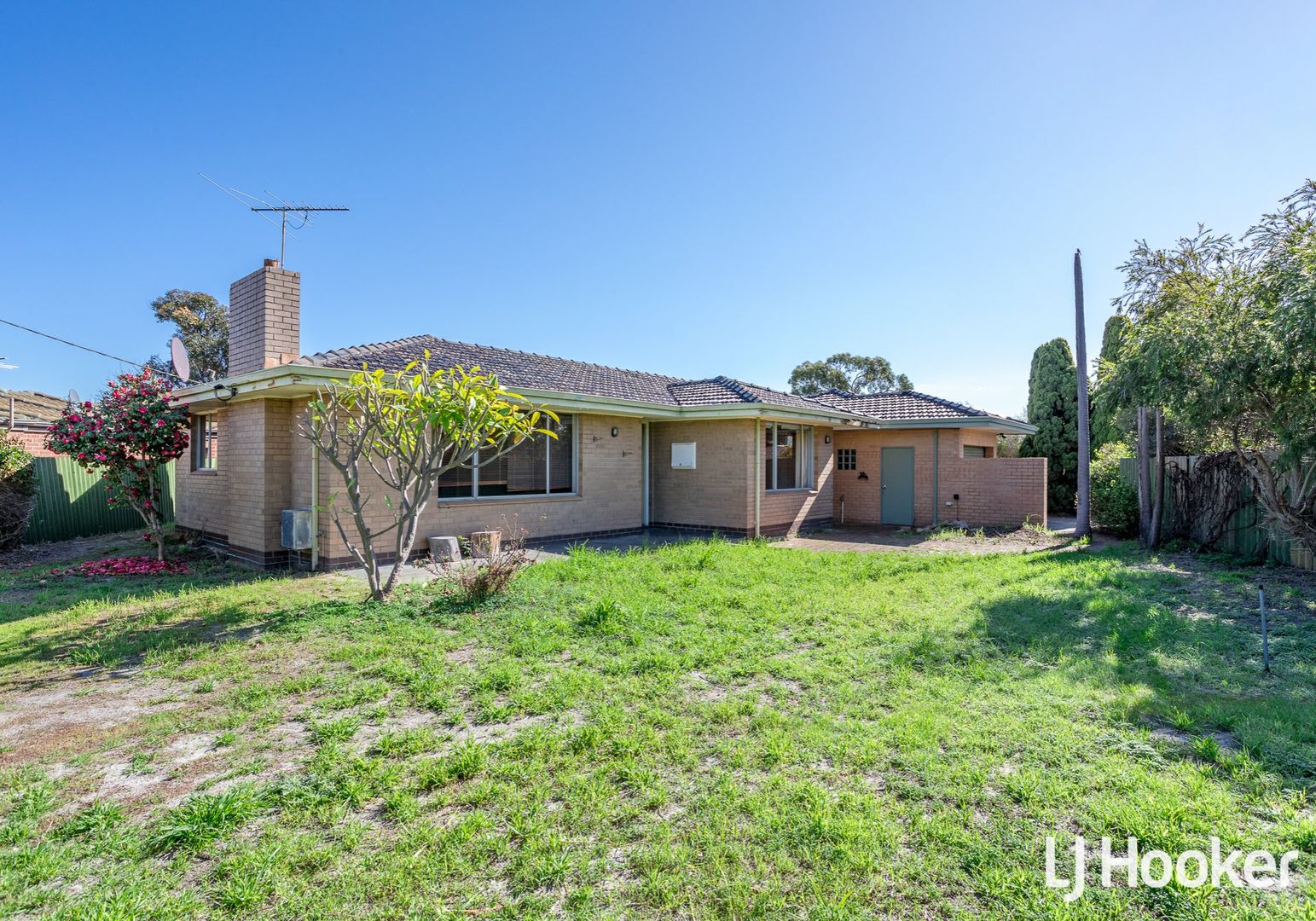 176 Corinthian Road East, Riverton WA 6148, Image 1