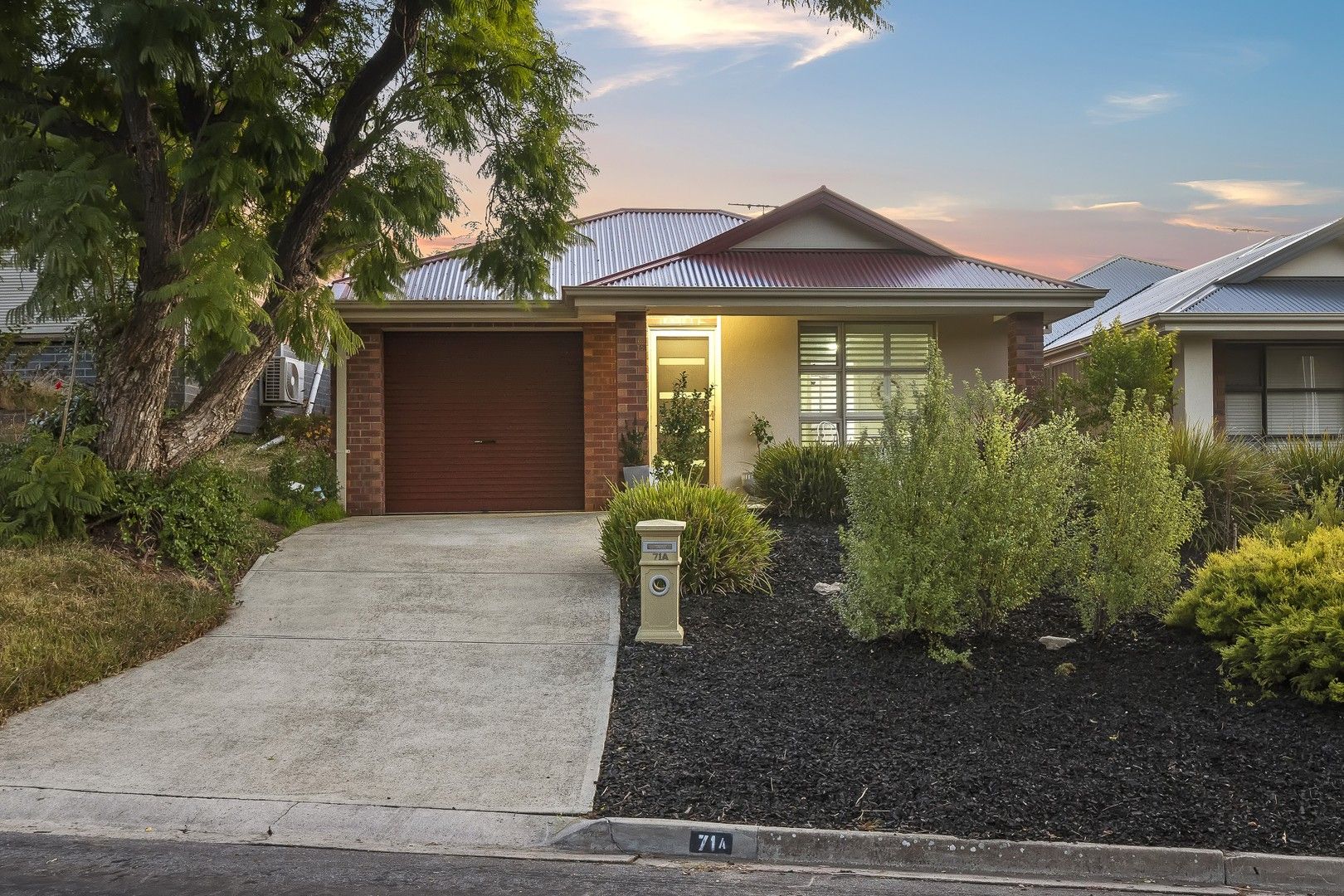 71A Rutherglen Avenue, Valley View SA 5093, Image 0