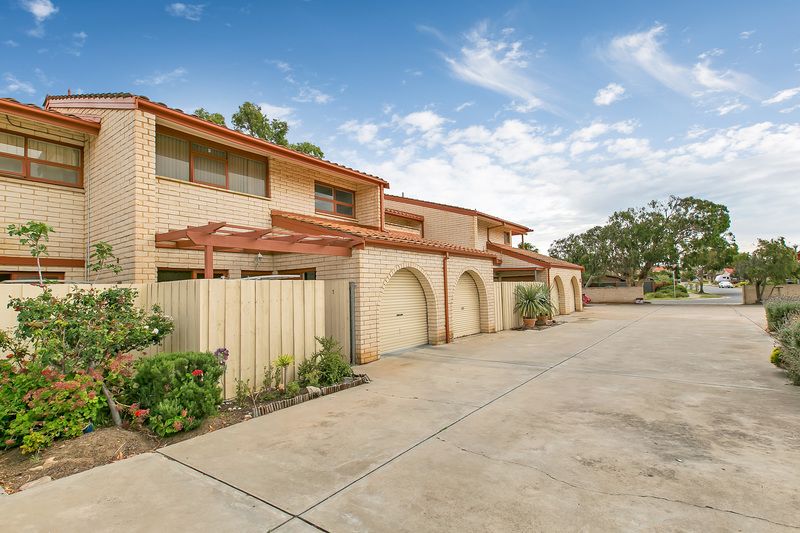 5/7 Mooloola Way, West Lakes Shore SA 5020, Image 1