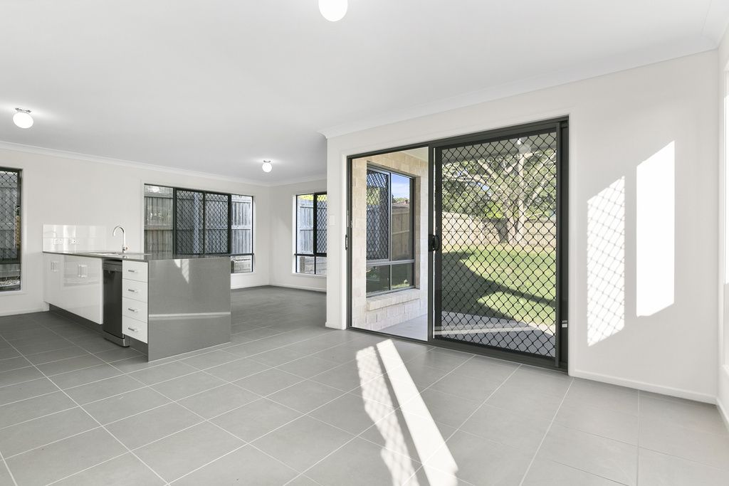 73 Hutton Avenue, Wynnum QLD 4178, Image 2