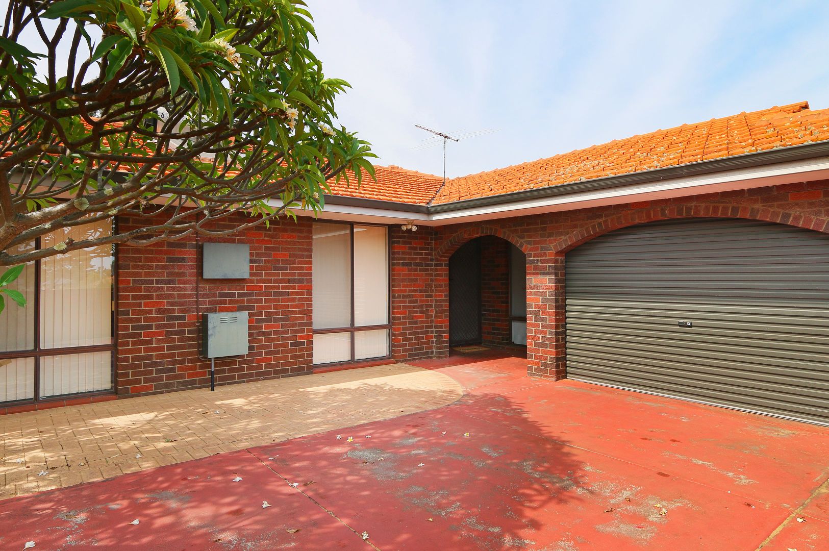 4 Christensen Street, Kardinya WA 6163, Image 2