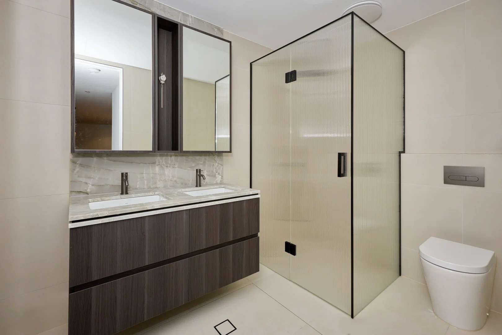 Additional image 8 of 2/82 Holyrood Street, Hampton VIC 3188