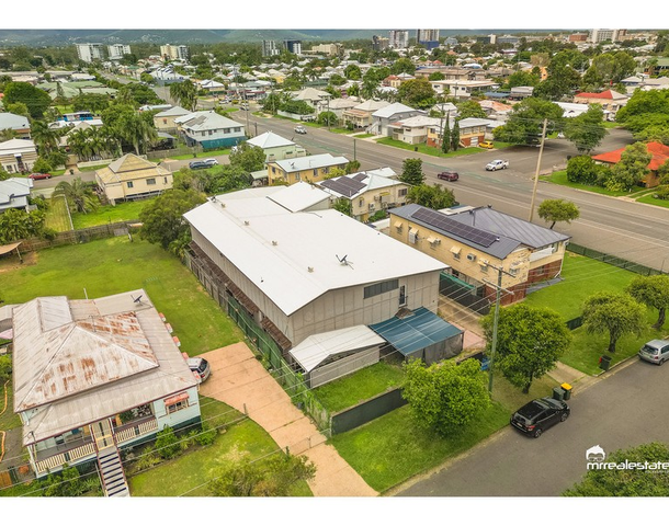 1/2 Gillespie Street, Wandal QLD 4700