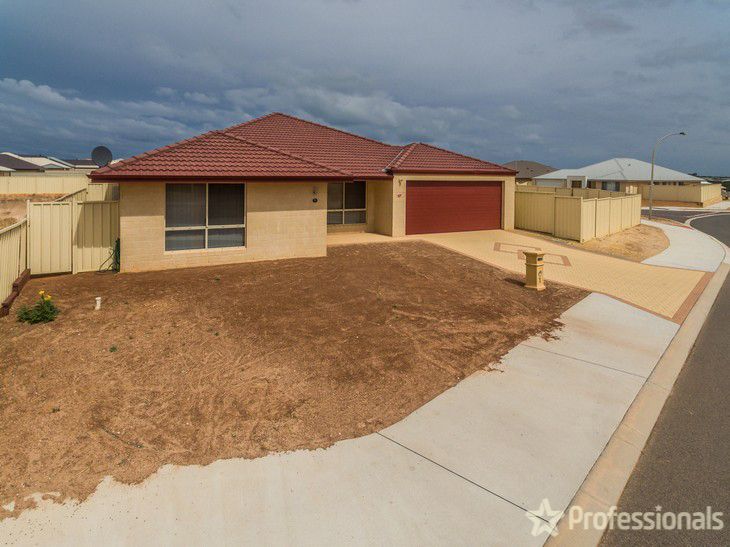 1 Waterwitch Outlook, Wandina WA 6530, Image 0