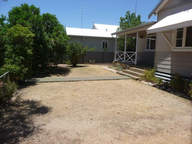 11 Elizabeth Street, York WA 6302, Image 2