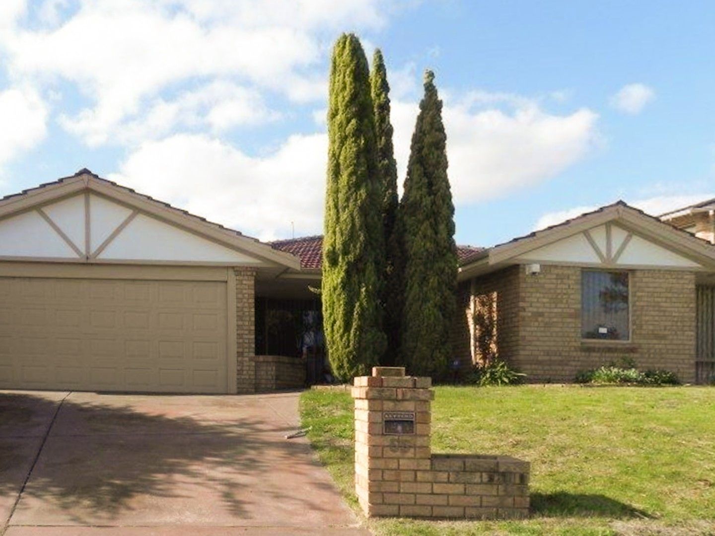 4 bedrooms House in 55 Jackson Ave WINTHROP WA, 6150