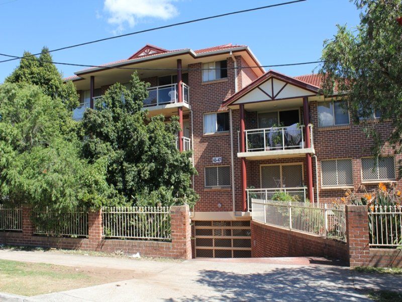 2 bedrooms Apartment / Unit / Flat in 4/43-47 Denman Avenue WILEY PARK NSW, 2195