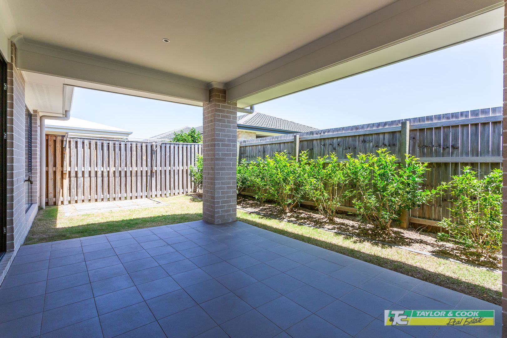 126 Darlington Drive, Yarrabilba QLD 4207, Image 2