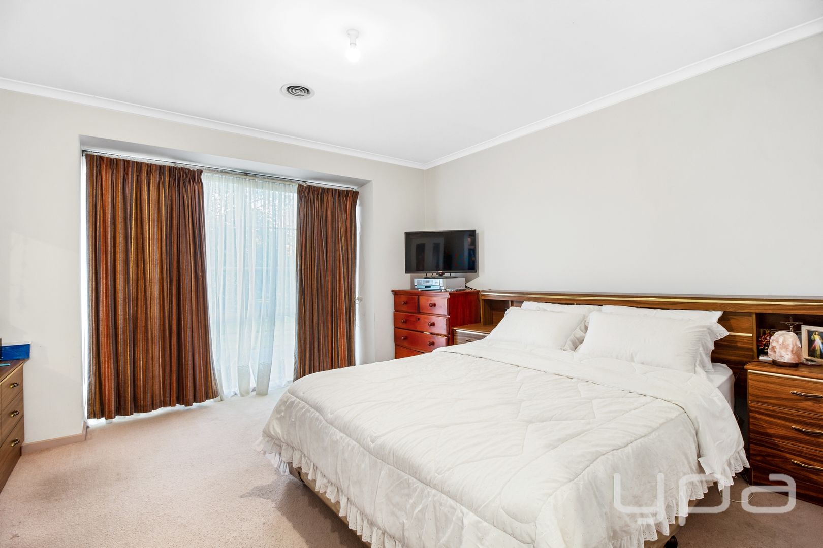 9 Glenbruar Drive, Hillside VIC 3037, Image 2