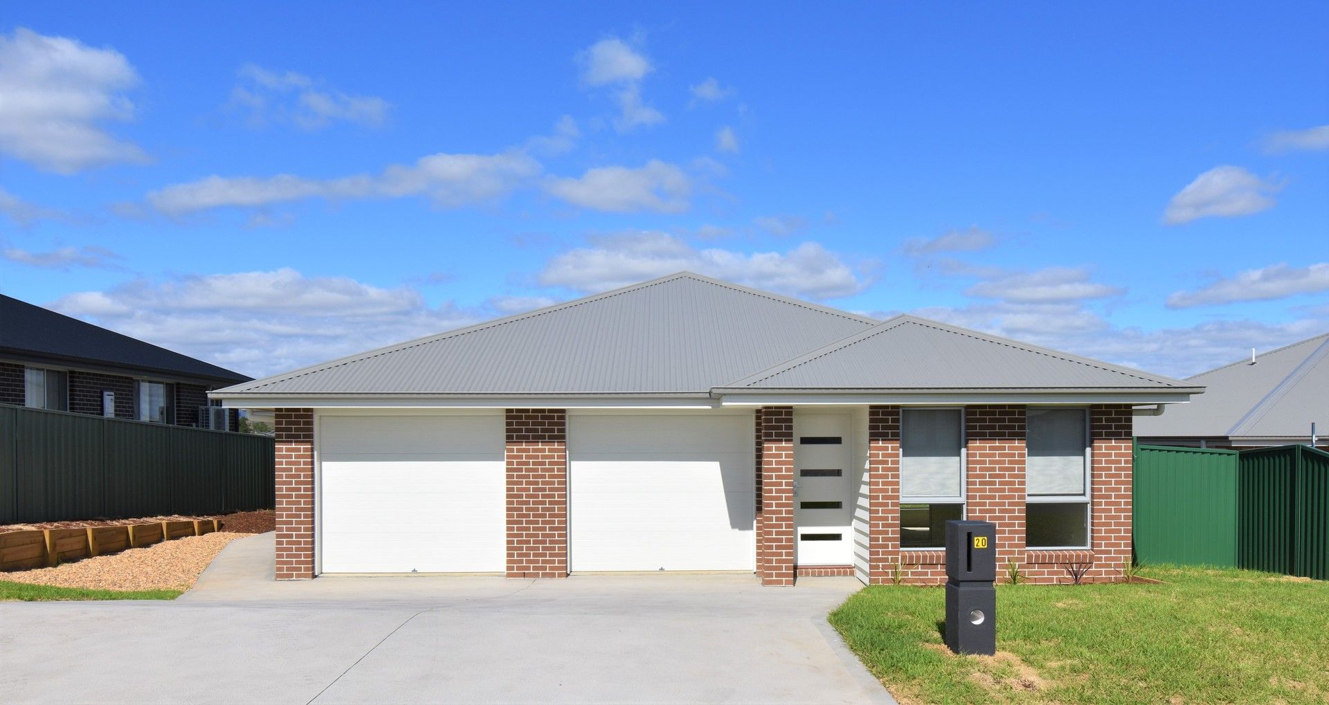 2 bedrooms Duplex in 20A Wallace Way KELSO NSW, 2795