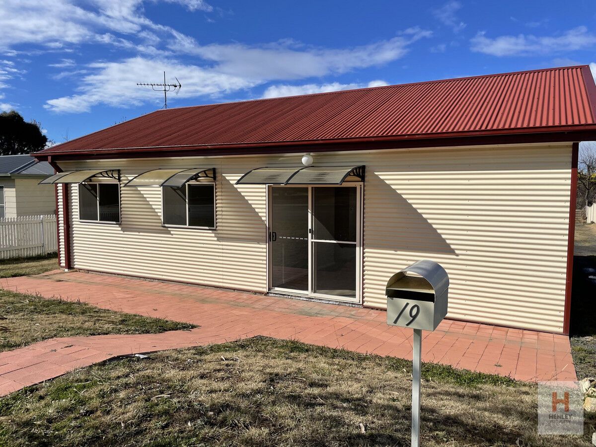 3 bedrooms House in 19 Gungarlin Street BERRIDALE NSW, 2628