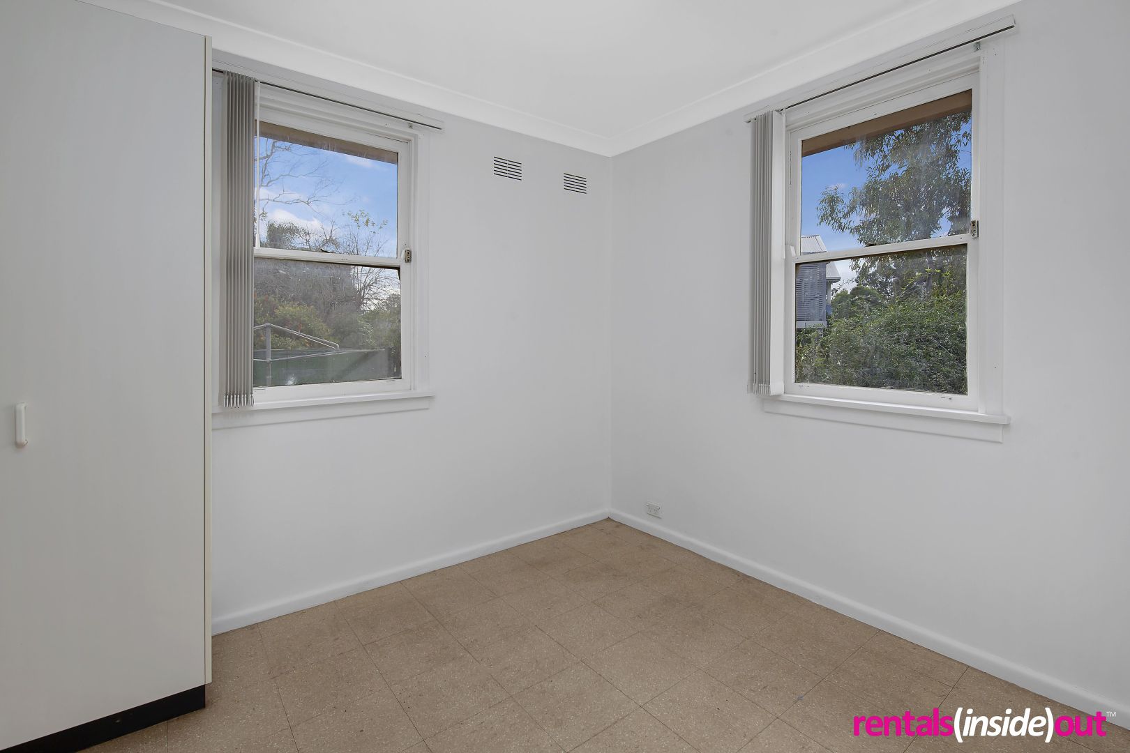 2 Awatea Place, Lethbridge Park NSW 2770, Image 2