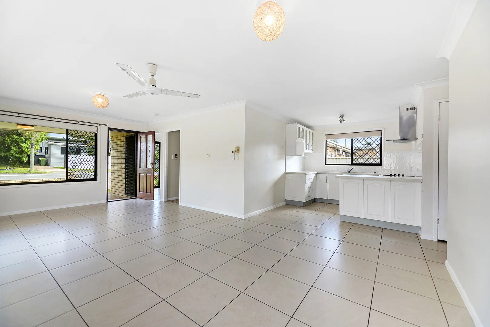 Additional image 3 of 73 Central Street, Labrador QLD 4215