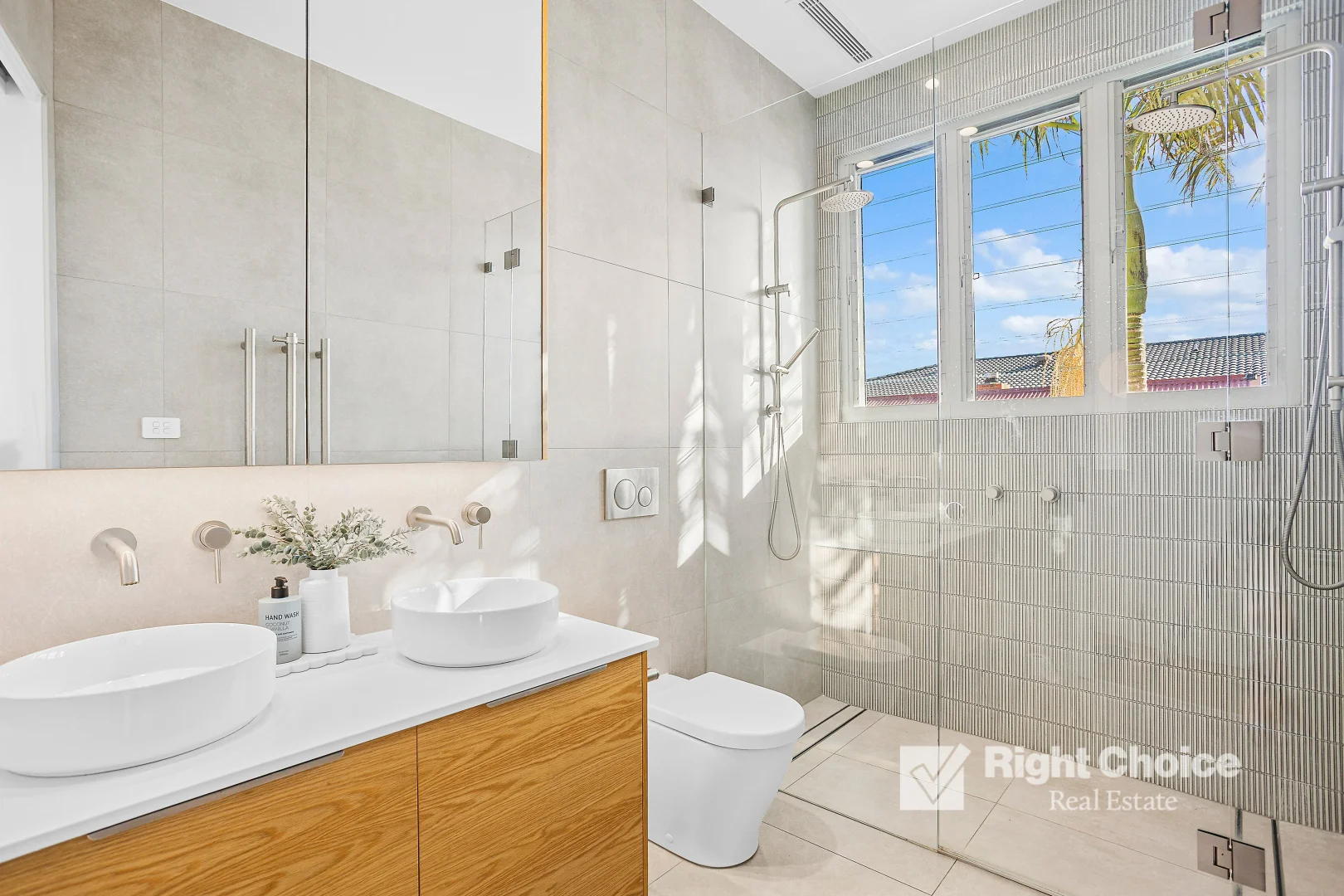 Additional image 16 of 4 Boollwarroo Parade, Shellharbour NSW 2529