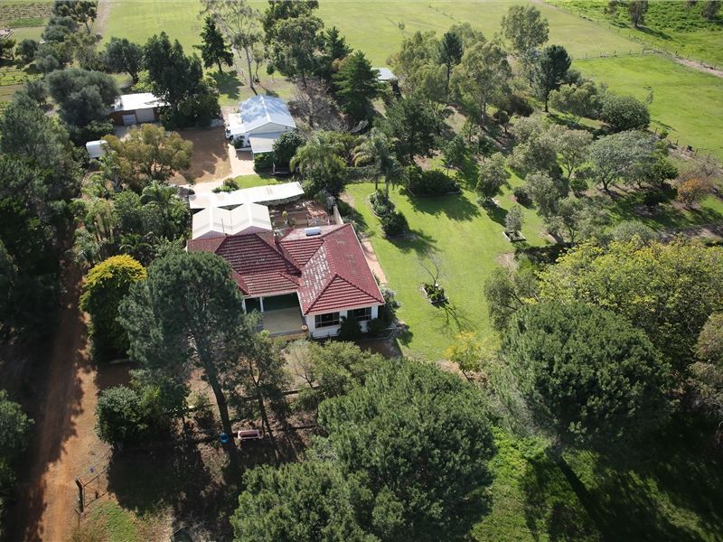 109 Loton Road, Millendon WA 6056, Image 2