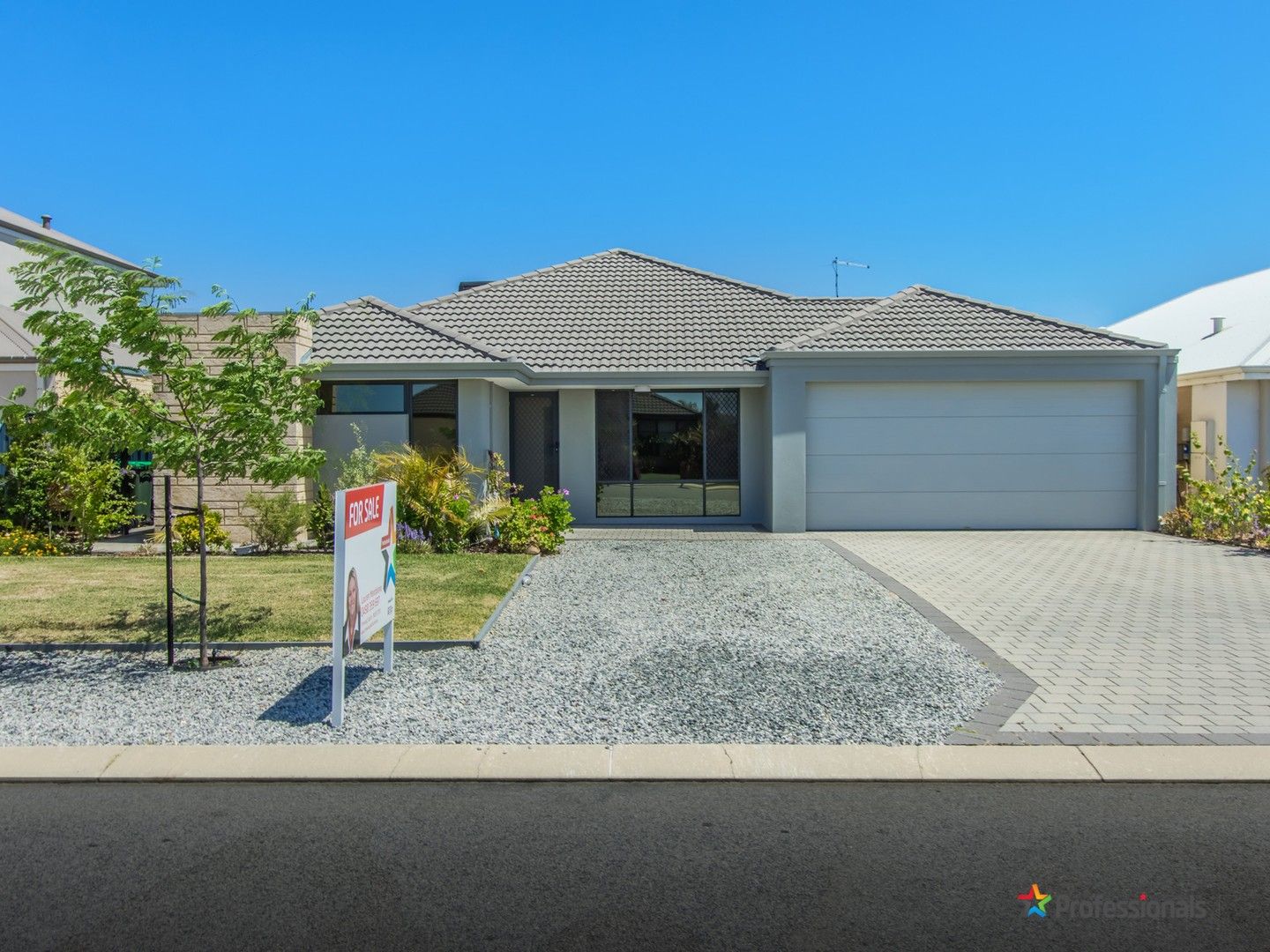 4 bedrooms House in 15 Indoon Way BALDIVIS WA, 6171