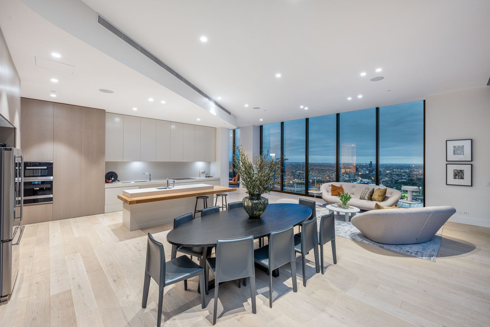 4203/35 Spring Street, Melbourne VIC 3004 Apartment For Rent 4,500