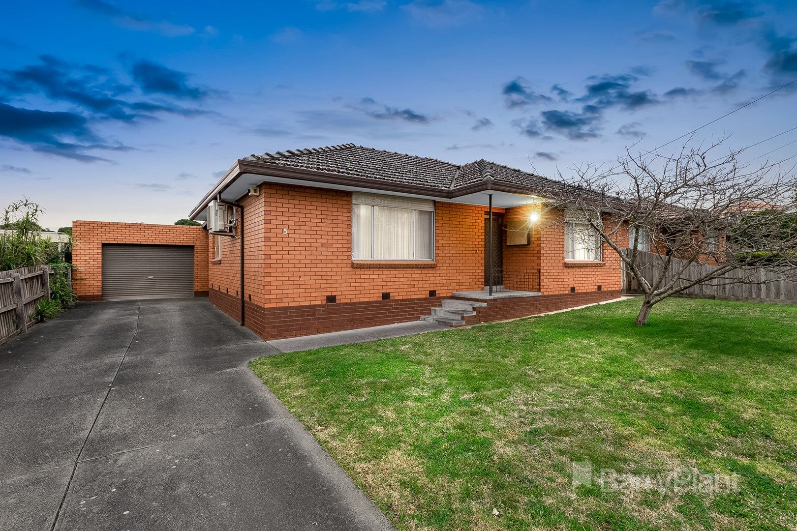 5 Lyndford Court, St Albans VIC 3021, Image 0